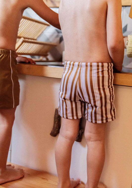 maillot de bain short enfant anti uv garcon rayure marron moka petits kiwis